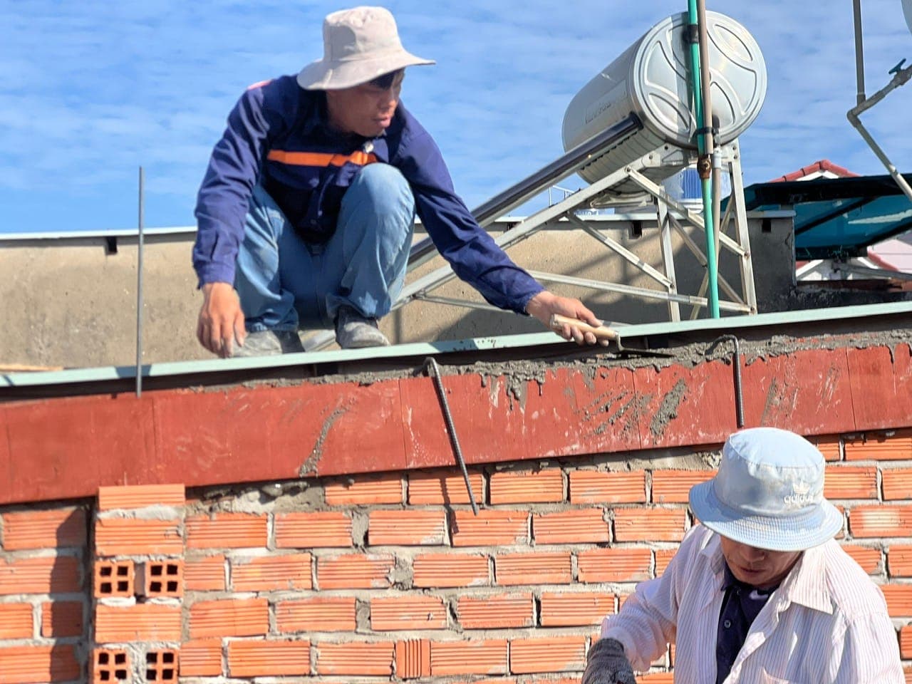 Ảnh minh họa: Dịch vụ sửa nhà TPHCM: báo giá, quy trình và cam kết thi công 2026